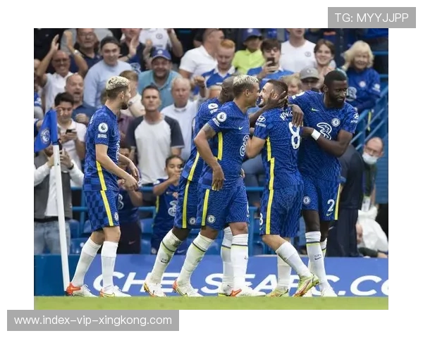 切尔西卢卡库反越位抢点完成致胜进球